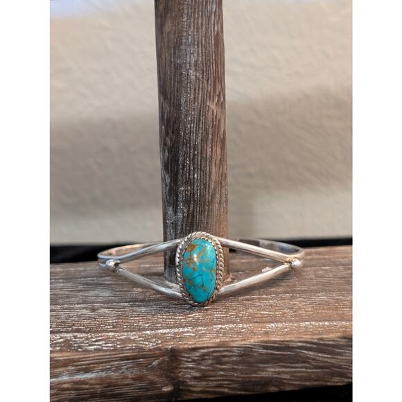 Vintage Signed LR Sterling Navajo Native American Turquoise Cuff Bracelet - Picture 6 of 8